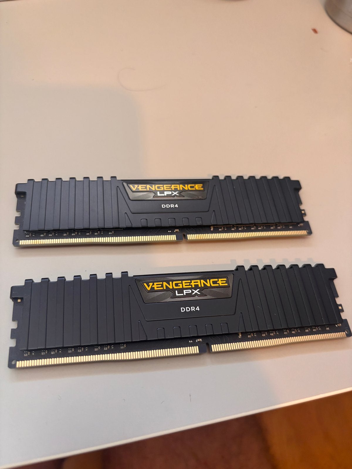 RAM Corsair DDR4 2x8Gb, Computers en Software, RAM geheugen, Ophalen of Verzenden, Zo goed als nieuw, DDR4