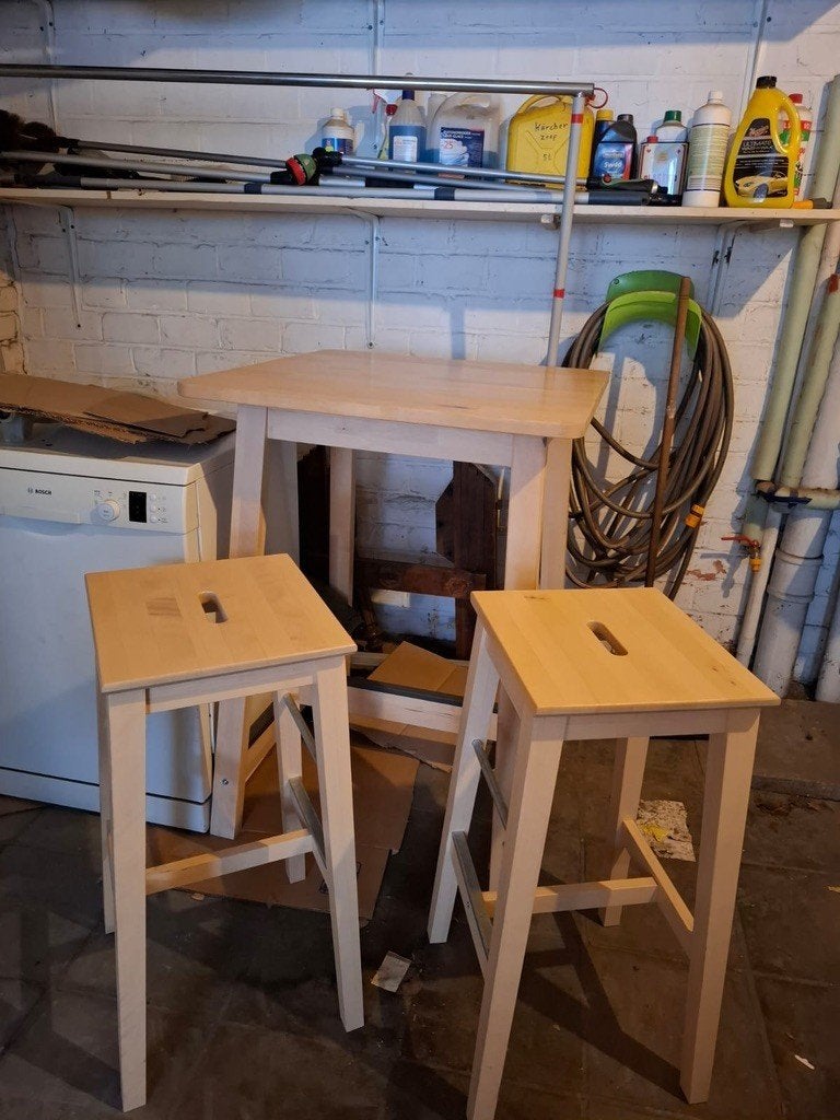 ikea bartafel massief hout met twee krukken, Ophalen, Zo goed als nieuw