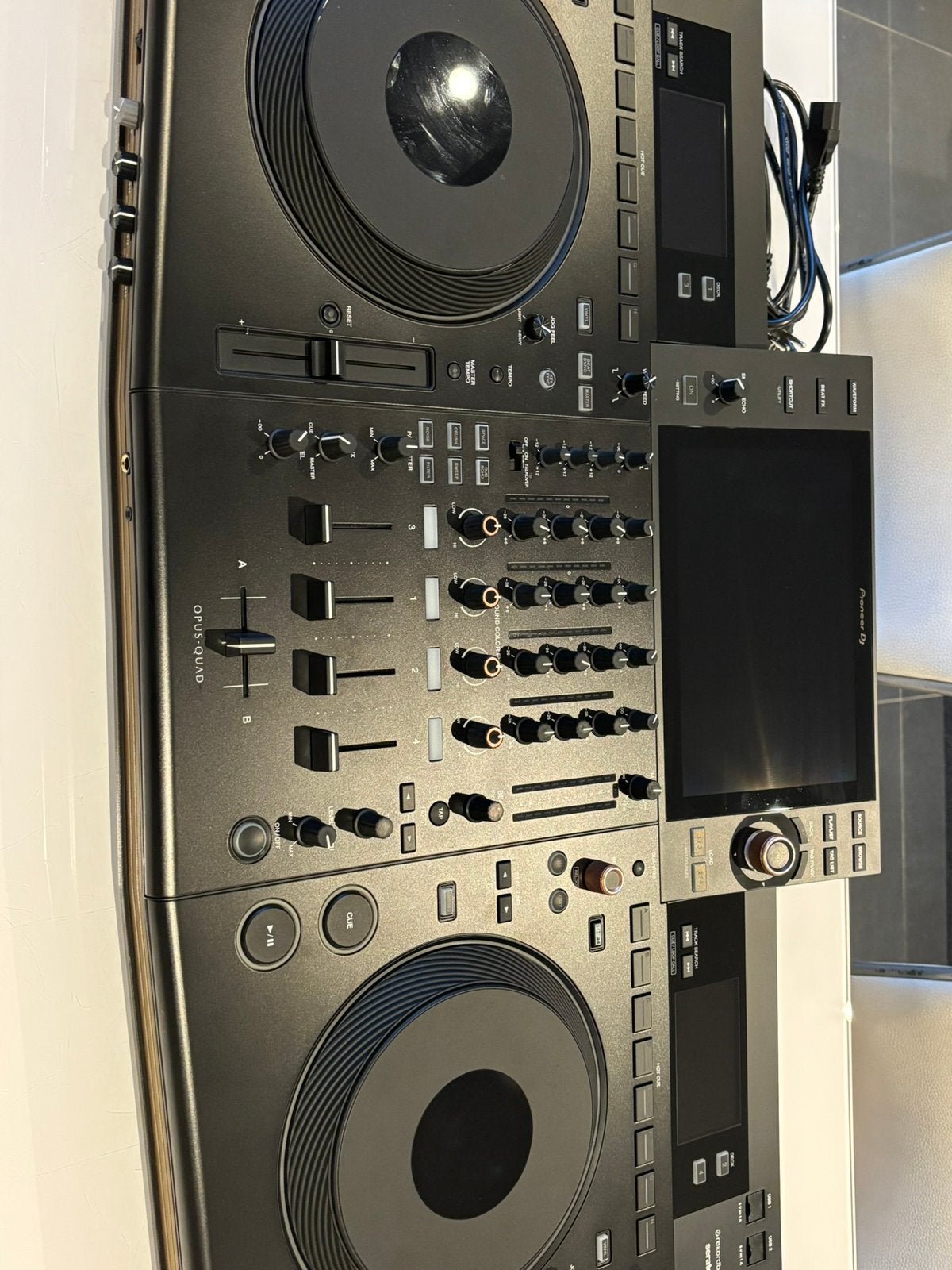 Pioneer Opus Quad, Ophalen, Pioneer