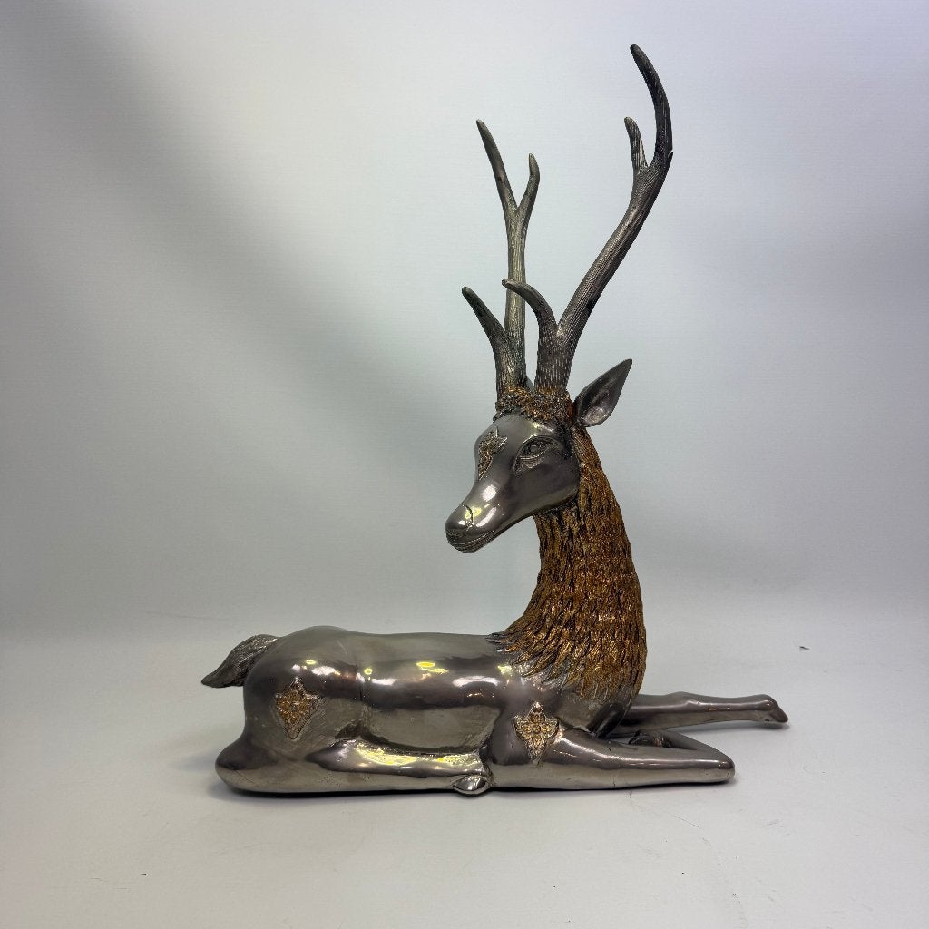 Sculpture thaïlandaise représentant un cerf couché, Antiquités & Art, Art | Sculptures & Bois, Mammifère, Statue, Enlèvement ou Envoi