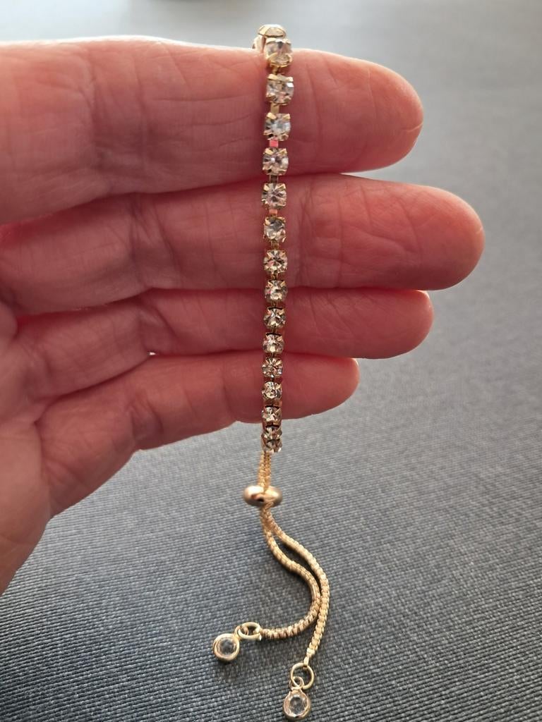 Mooi armbandje, Enlèvement ou Envoi