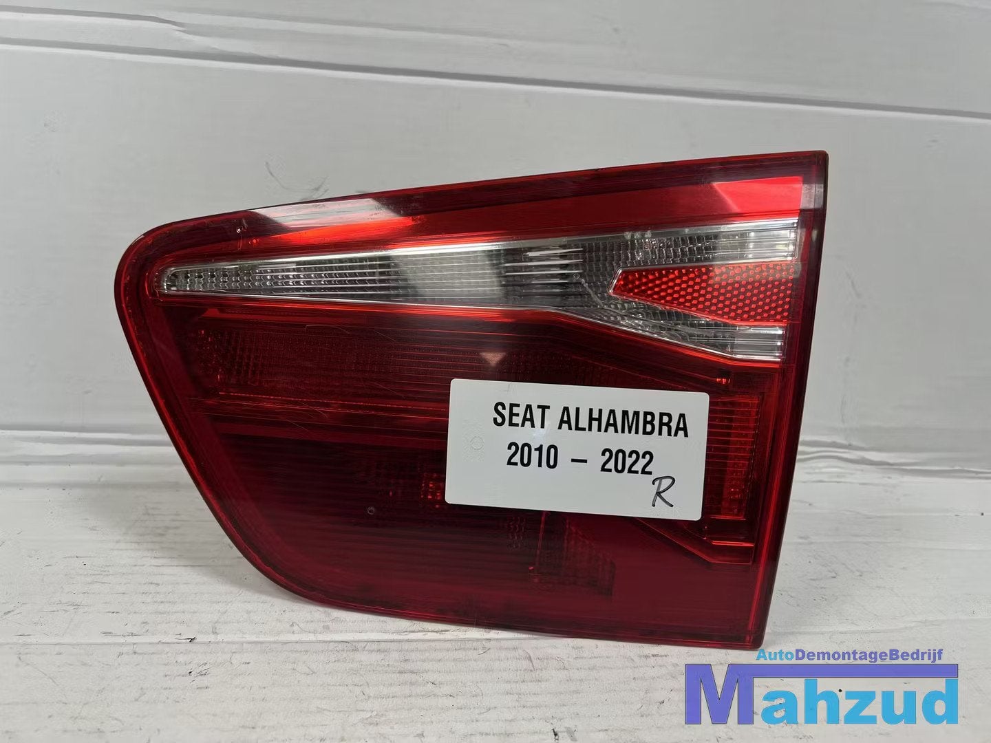SEAT ALHAMBRA RECHTS binnen achterlicht 7N5945094F 2010-2022, Gebruikt, Autovia A-2, Km 585 585
08760  Martorell, ES, SEAT S.A.