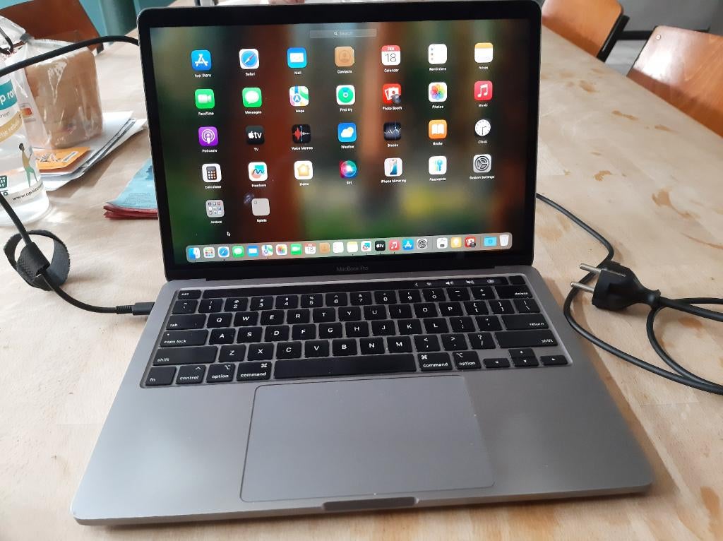 Macbook pro 2020, 1000gb, 16gb ram, Intel core i7, Computers en Software, Apple Macbooks, Ophalen, MacBook