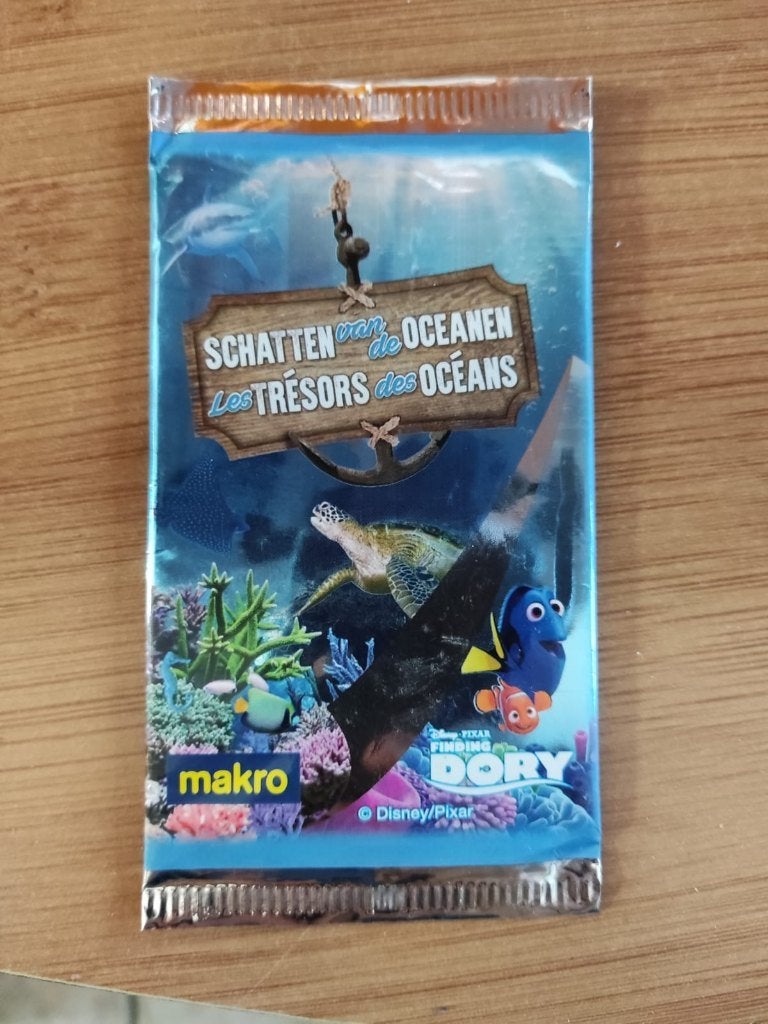 Booster Les Trésors des Océans Le Monde de Dory., Collections, Enlèvement, Autres personnages, Comme neuf, Papier, Carte ou Papeterie