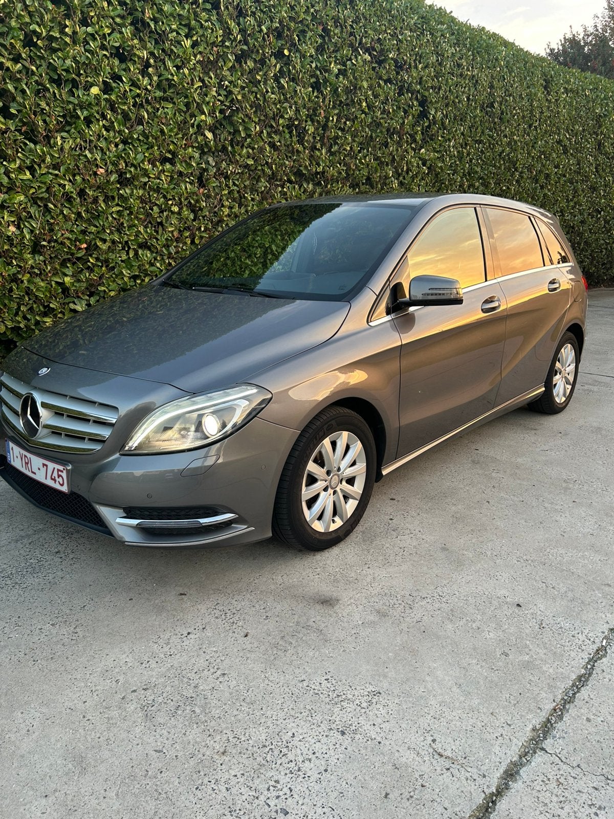 Mercedes - B200 en cuir/automatique/68 000 km, Cuir, Achat, Entreprise, Classe B