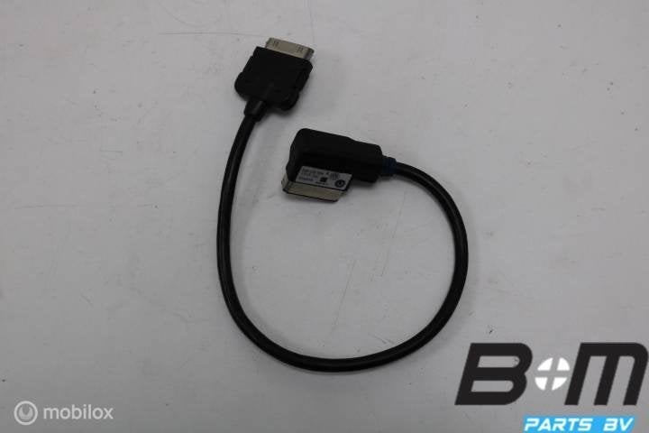 Kabel voor media in naar Iphone 4 VW Polo 6R 4H0955557, Gebruikt
