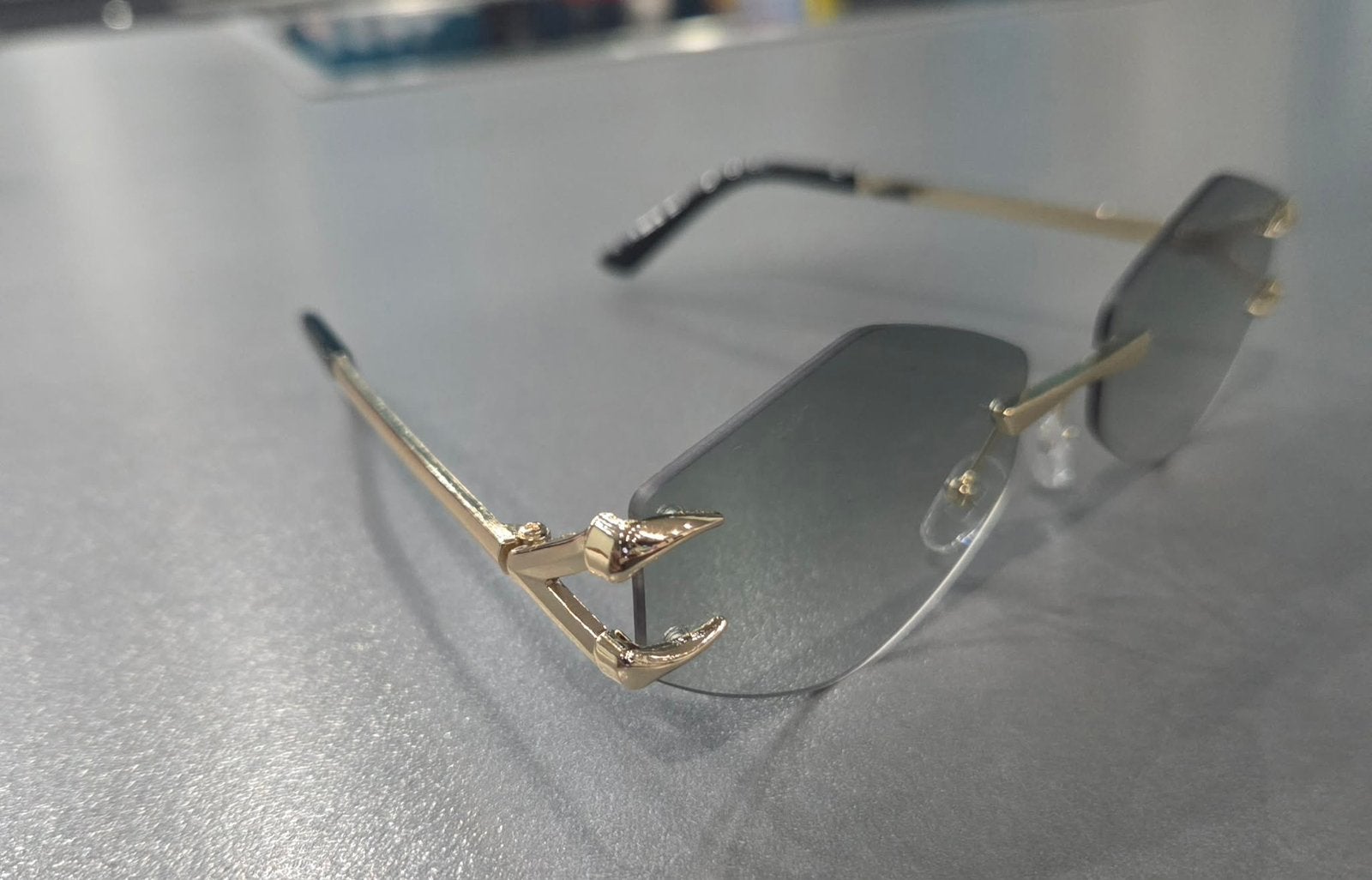 Lunnete cartier, Bijoux, Sacs & Beauté, Neuf, Autres marques, Enlèvement ou Envoi, Lunettes de soleil