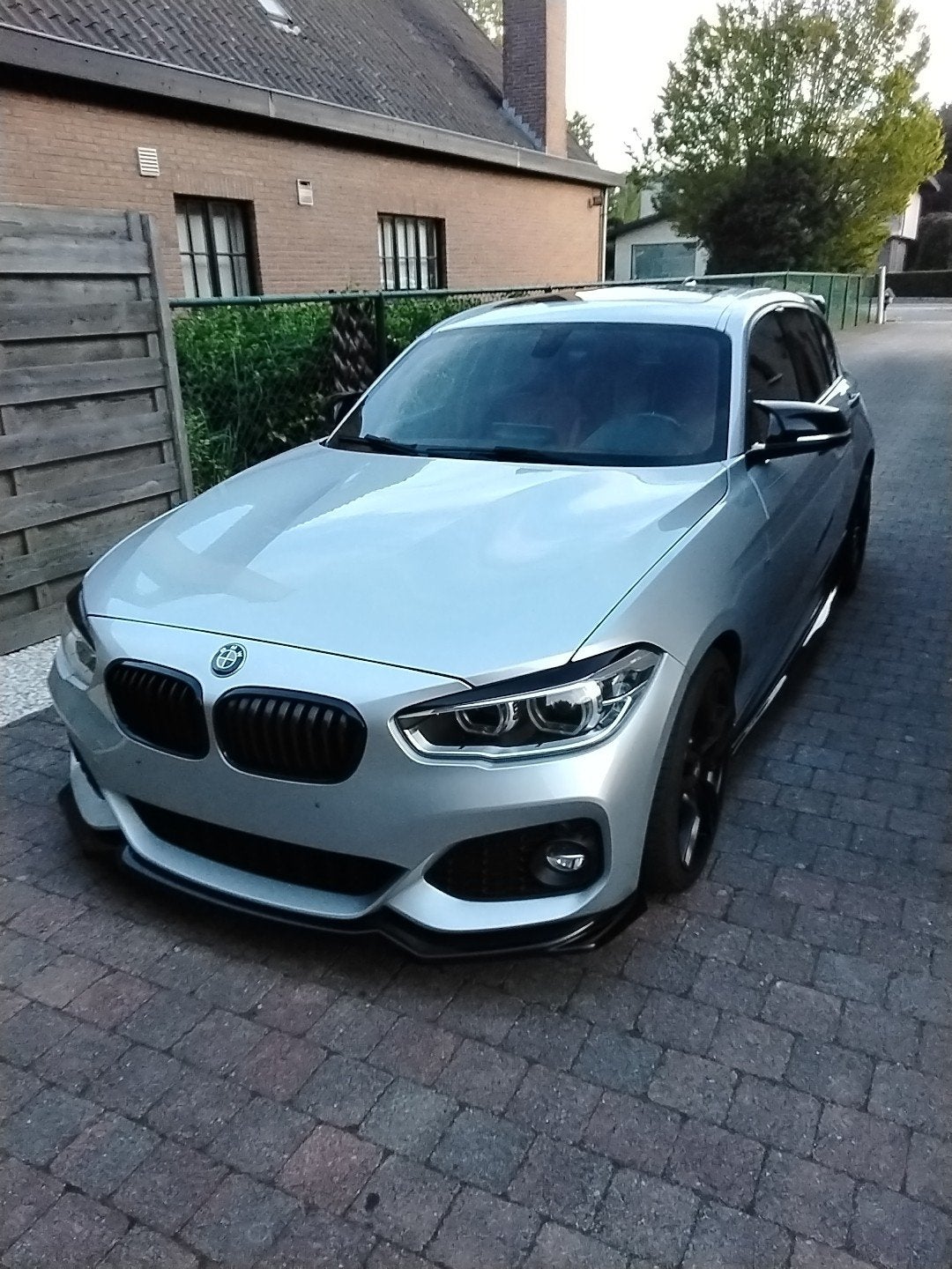 BMW  120i.  1.6 cylinder  130kw(177pk), Ophalen, Benzine, BMW