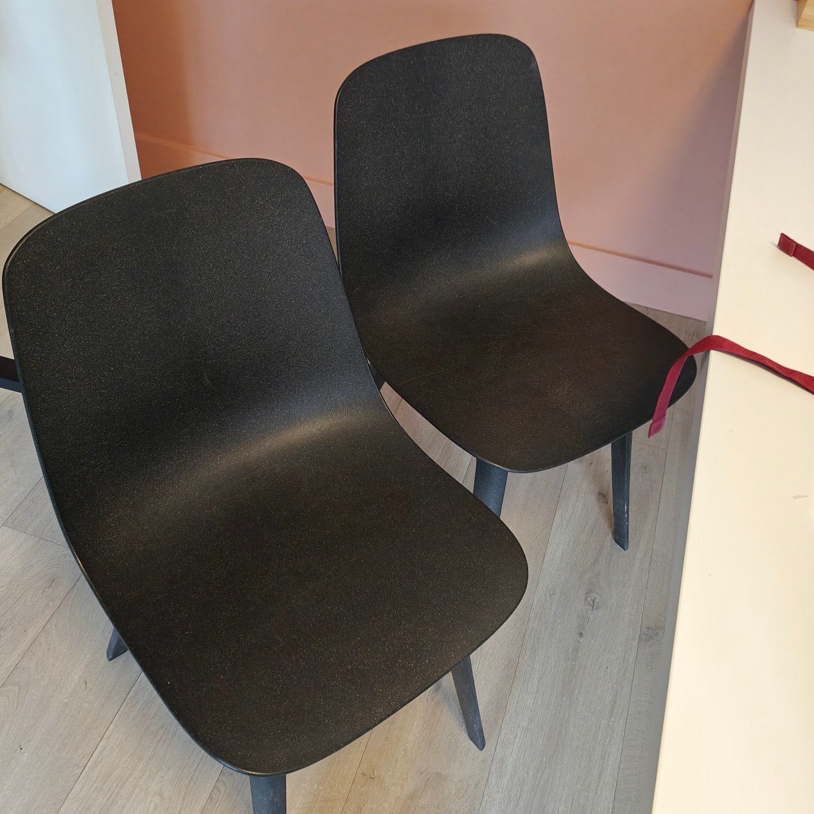 ikea Odger stoel, Maison & Meubles, Comme neuf, Synthétique, Enlèvement, Cinq, Six Chaises ou plus