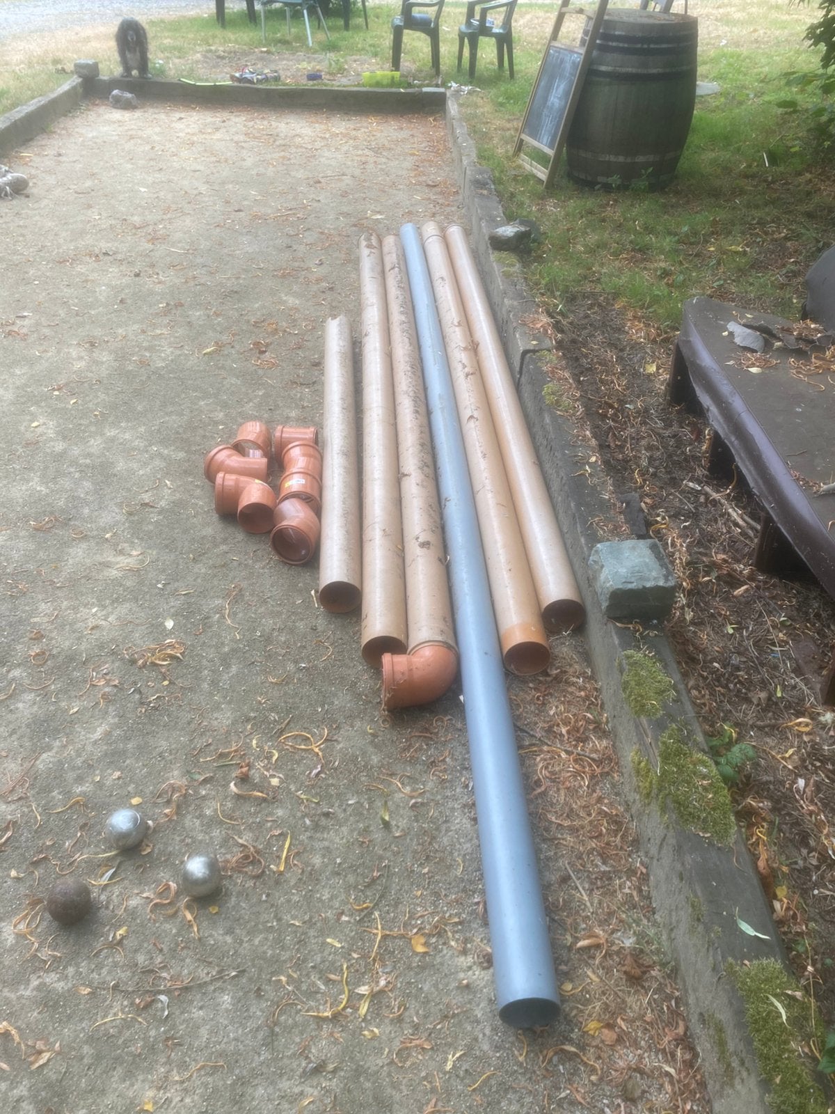 Lot de tuyaux PVC Ø110 avec raccords et coudes – Bon état, Bricolage & Construction, Enlèvement, Comme neuf, PVC, Évacuation
