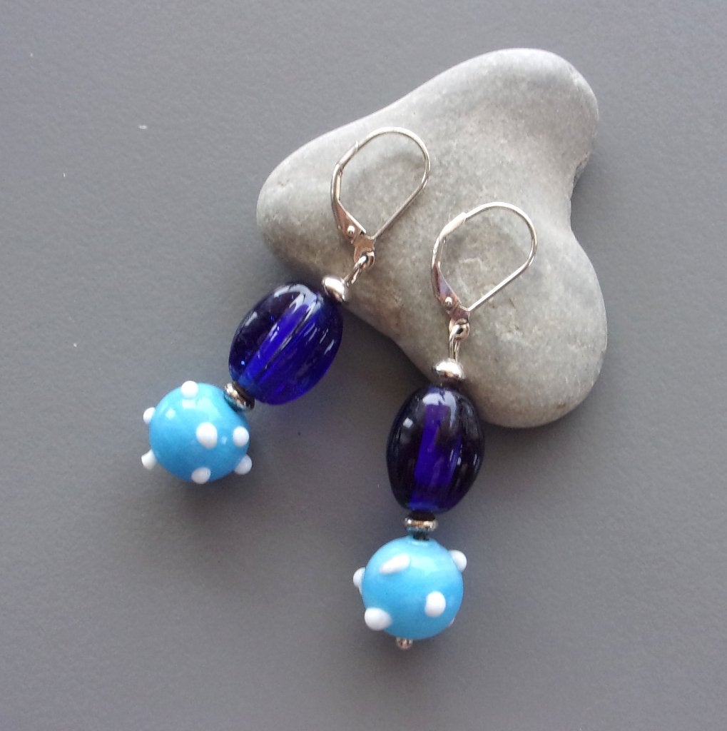 Oorbellen met antieke blauwe ruilkralen en zilver, Hangers, Blauw, Nieuw, Ophalen of Verzenden
