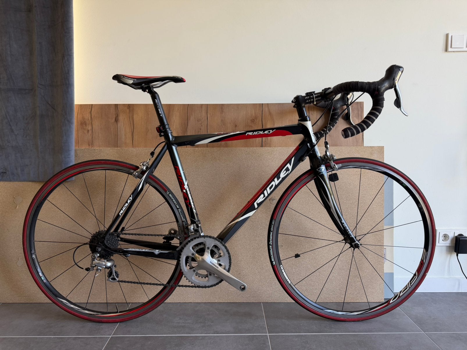 Ridley compact racefiets - Shimano 105 - Carbon voorvork, Ophalen, 28 inch, Velgrem, Aluminium