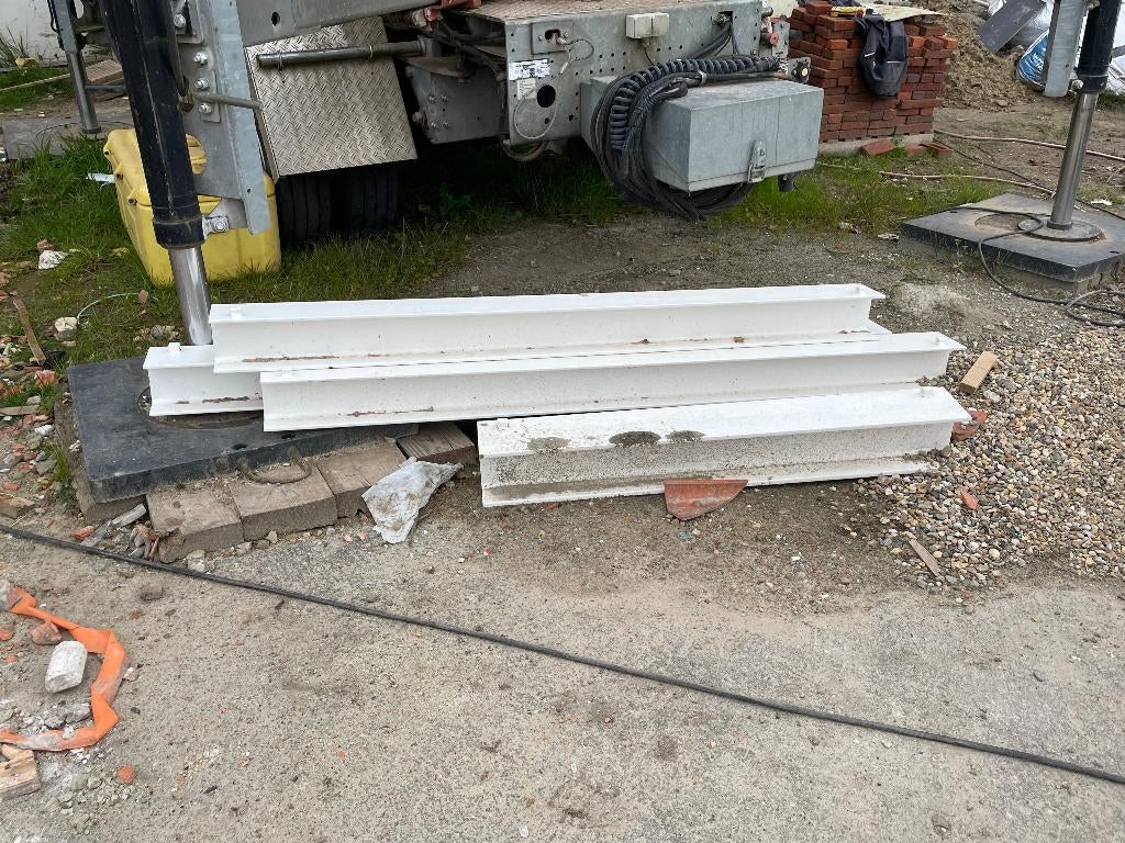 4x wit gelakte stalen I liggers, Bricolage & Construction, Métaux, Enlèvement, Neuf, Autres métaux