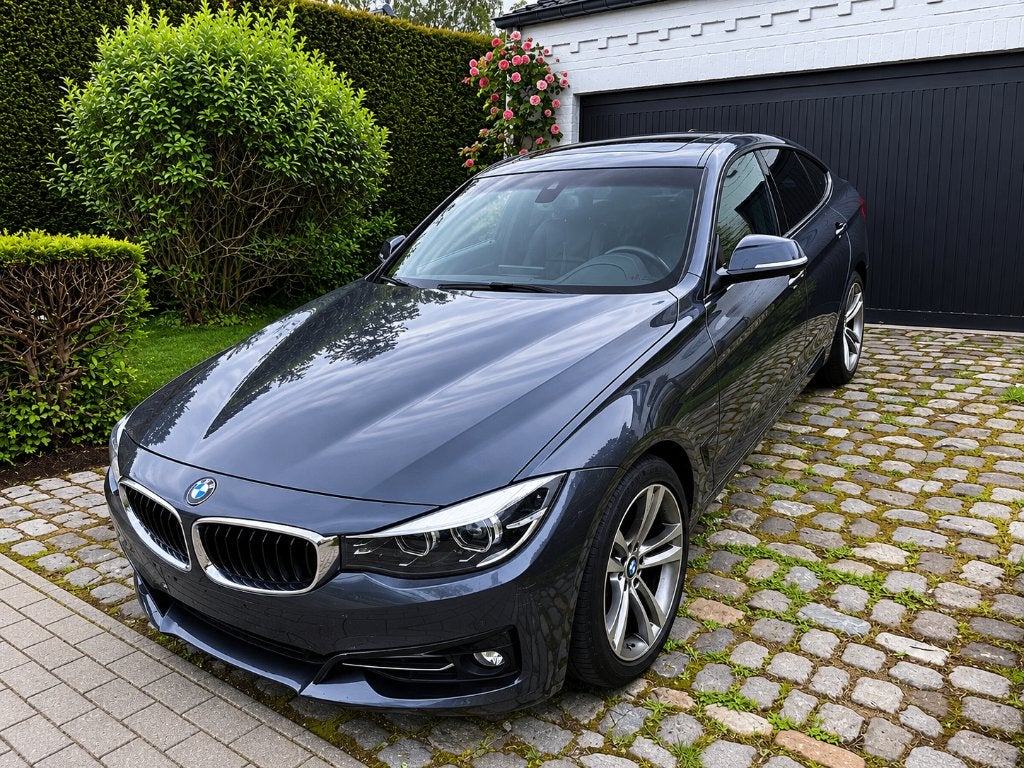 BMW 320i GT | 2018 | Full Service BMW History |Panorama Roof, Autos, BMW, Cuir, Achat, Euro 6, Carnet d'entretien
