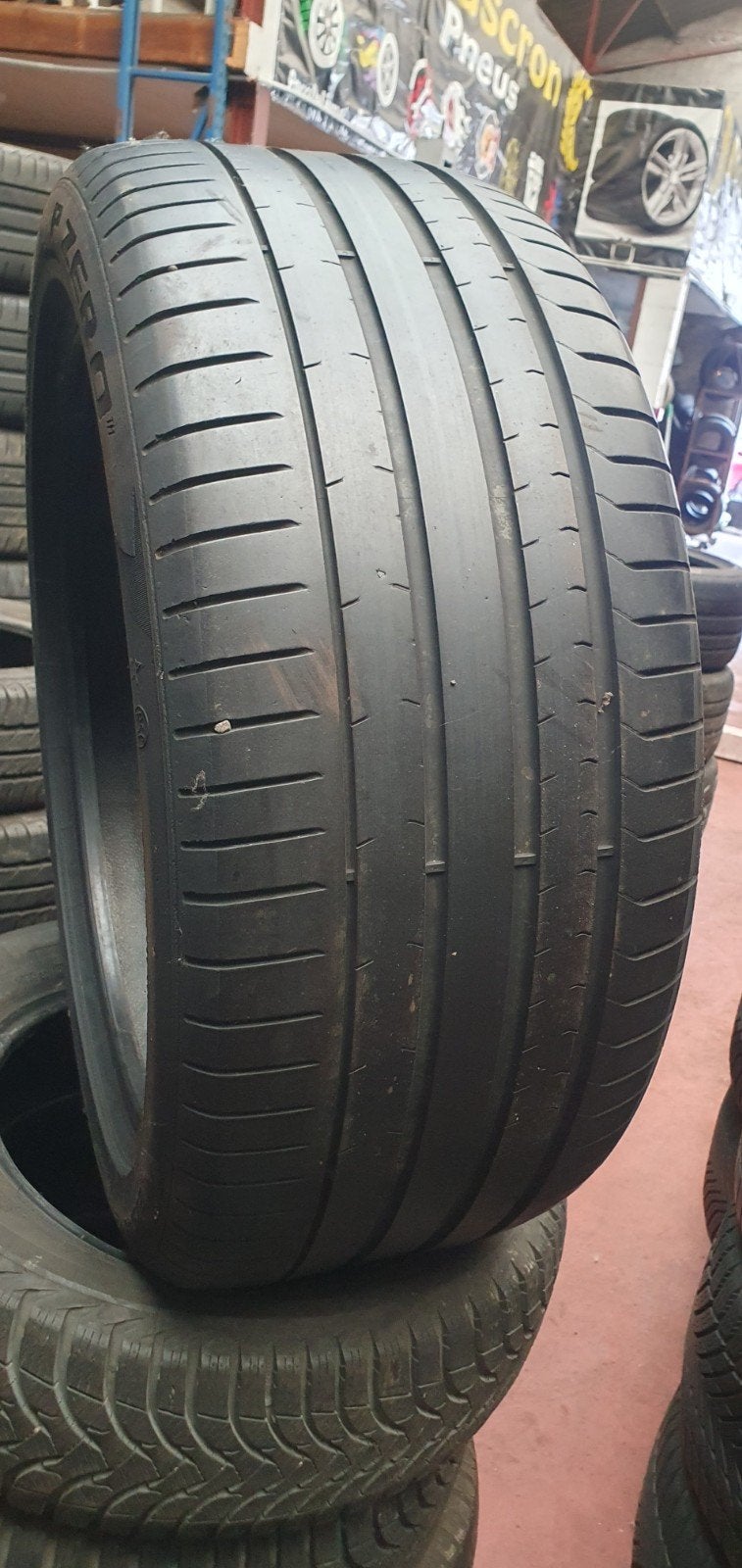 285/40R21 PIRELLI TOP QUALITÉ AVEC MONTAGE ET ÉQUILIBRAGE, Enlèvement