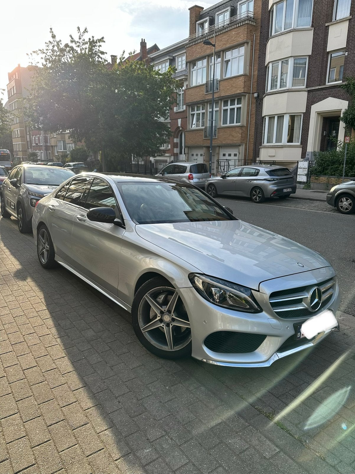 MERCEDES-BENZ C200 W205 PACK AMG – EXCELLENT ÉTAT, Autos, Mercedes-Benz, Argent ou Gris, Achat, Euro 6, Entreprise