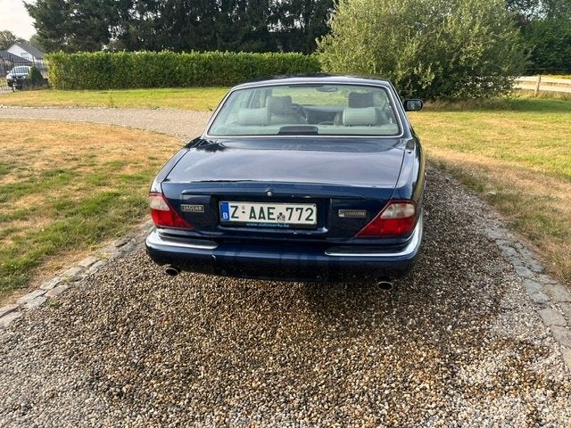 Jaguar XJ 2de eig met maar 132.000 km, Auto's, Jaguar, 4 deurs, Achterwielaandrijving, Blauw, Bedrijf
