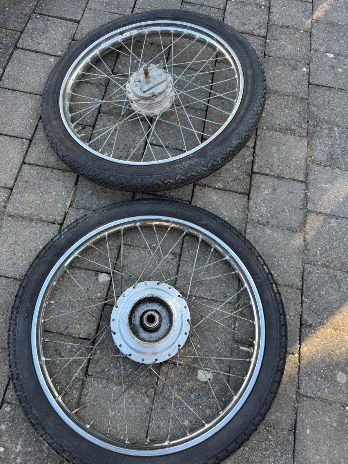 Honda camino velgen +banden, Fietsen en Brommers, Ophalen of Verzenden, Zo goed als nieuw