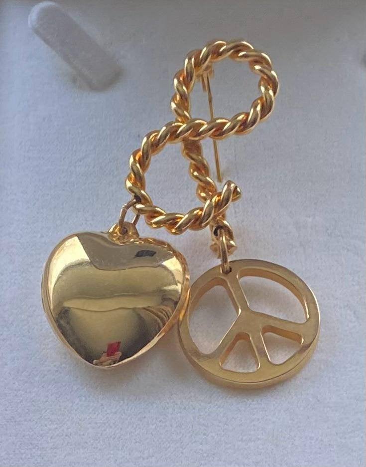 Moschino vintage broche Vrede en Liefde, Handtassen en Accessoires, Broches, Ophalen of Verzenden, Zo goed als nieuw, 4 tot 7 cm