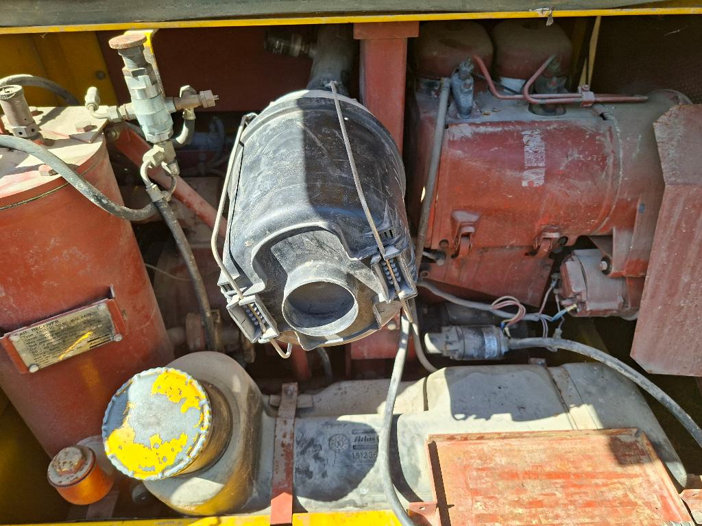 atlas copco met zandstraalketel, Bricolage & Construction, 400 à 800 litres/min, Enlèvement, Utilisé, 10 bars ou plus