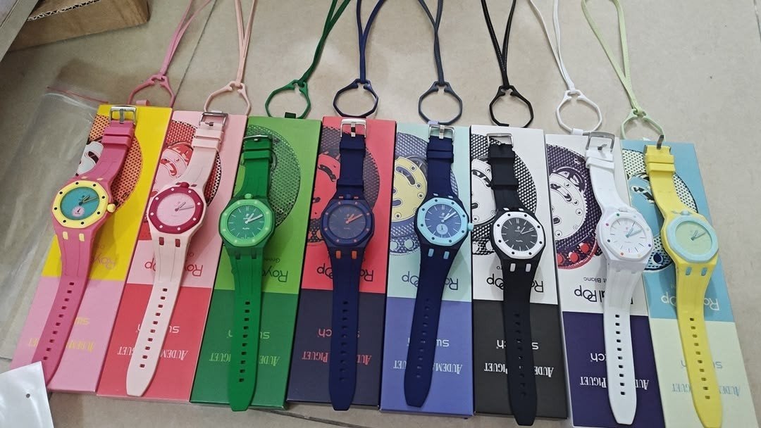 Ap swatch royal pop, Verzamelen, Sleutelhangers, Ophalen of Verzenden