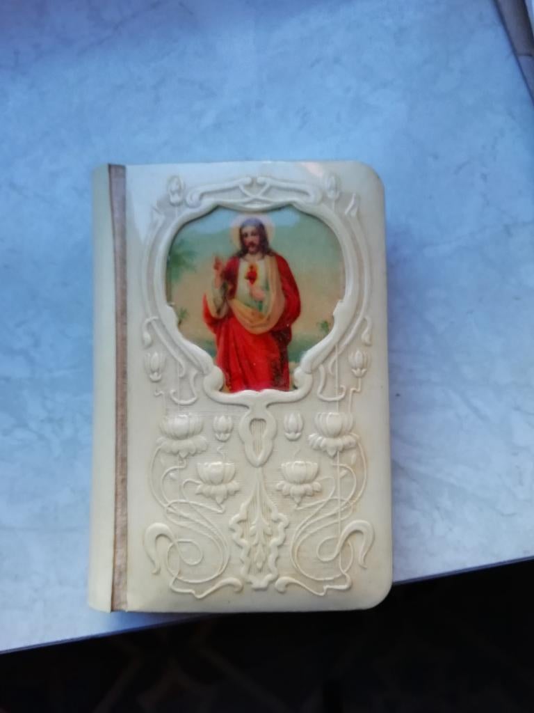 Missel neuf de 1905. Etat impeccable.9 cm x 6 cm,ép.1cm5, Enlèvement ou Envoi