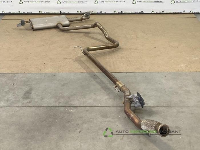 Echappement silencieux arrière d'un Audi Q2, -, 3 mois de garantie, Utilisé, -