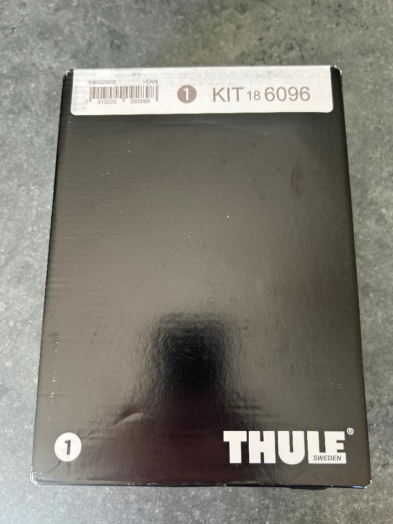 Thule kit 186096 Enyaq / Octavia, Auto diversen, Dakdragers, Ophalen, Zo goed als nieuw