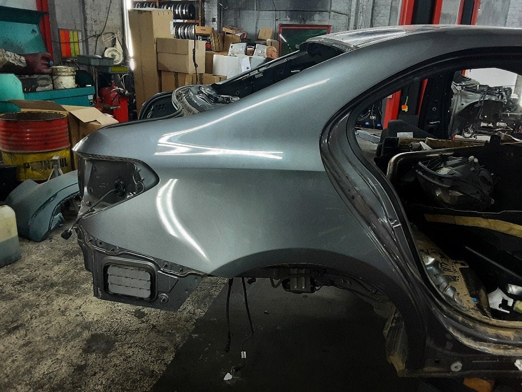 AILE ARRIÈRE DROIT Mercedes-Benz A Limousine (177.1), Mercedes-Benz, Garde-boue, Utilisé, Arrière
