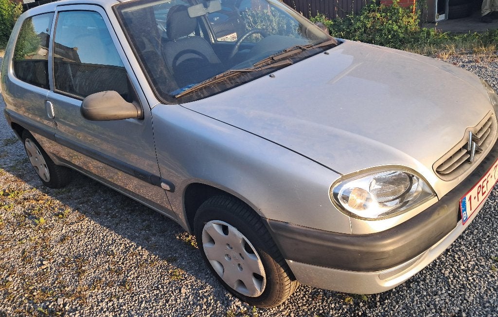 citroen Saxo 1.1 benzine export prijs, Autos, Achat, Saxo, Boîte manuelle, Noir