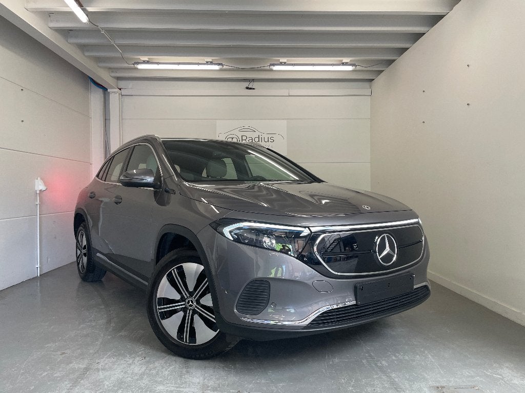 Mercedes-Benz - EQA250, Autos, Mercedes-Benz, Cuir, Argent ou Gris, Achat, Beige