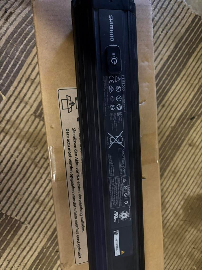 Shimano Steps BT-E8036, Enlèvement ou Envoi, Comme neuf