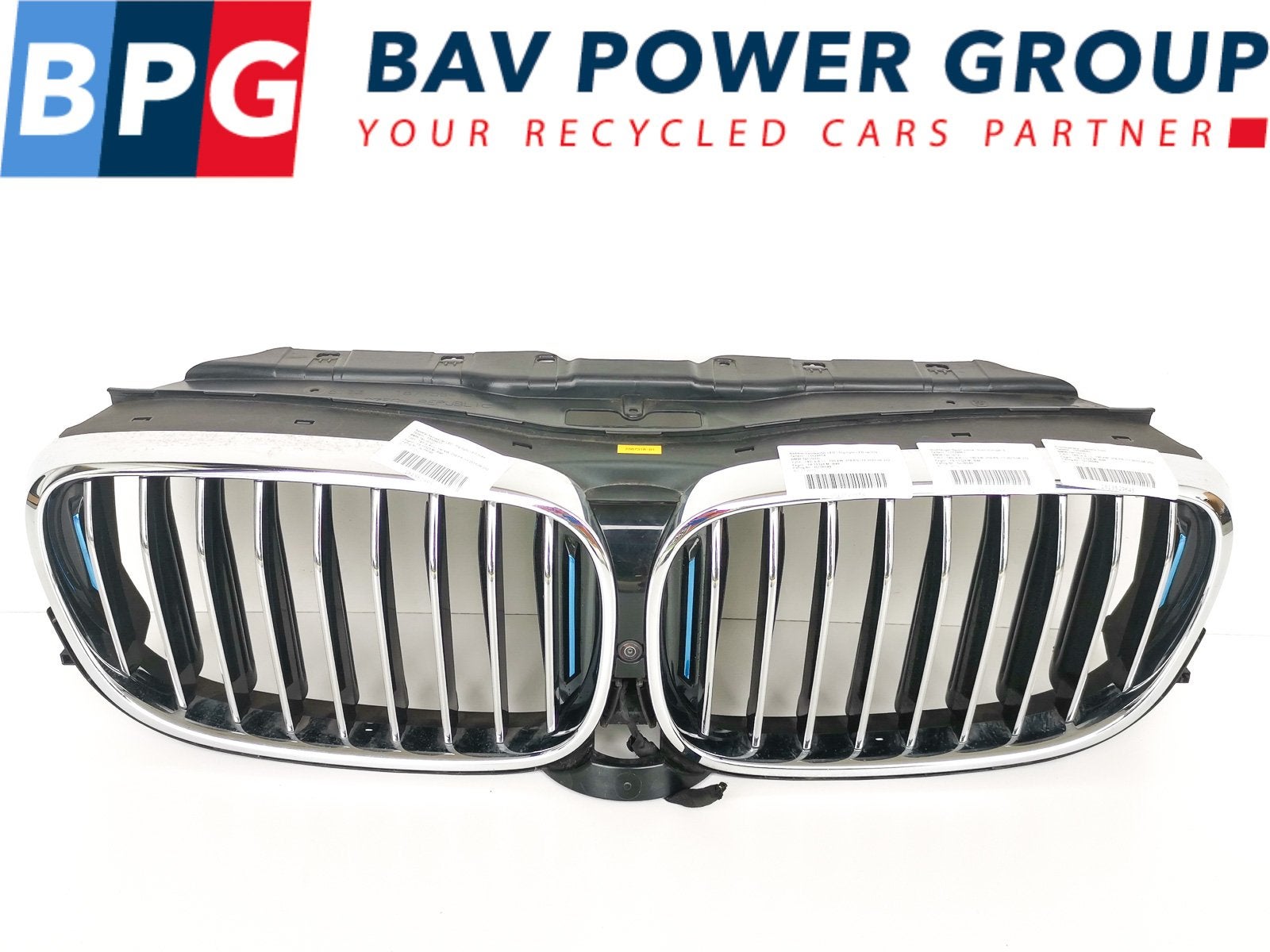 GRILLE LUCHTKLEPPEN CAM 7 serie (G11 / G12) (51138091760), Gebruikt, BMW, Petuelring 130
80809  München, DE, Bayerische Motoren Werke AG