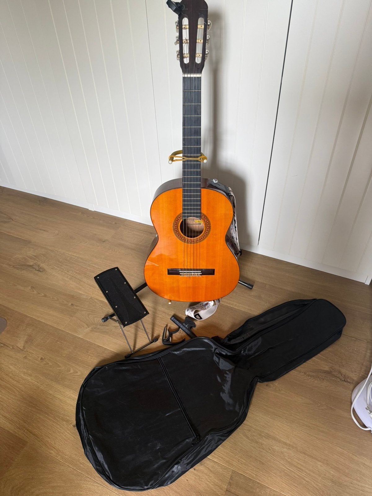 Gitaar met toebehoren, Ophalen of Verzenden, Zo goed als nieuw
