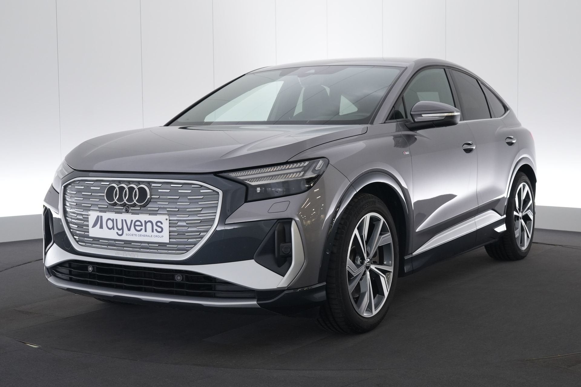 (2CMN267) AUDI Q4 SPORTBACK E-TRON, Auto's, Automaat, Stof, Gebruikt, 195 kW