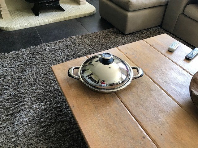 Grilpan met stolpdeksel - zilverkleurig - TxTdesign, Huis en Inrichting, Keuken | Potten en Pannen, Inox, Braadpan, Met deksel