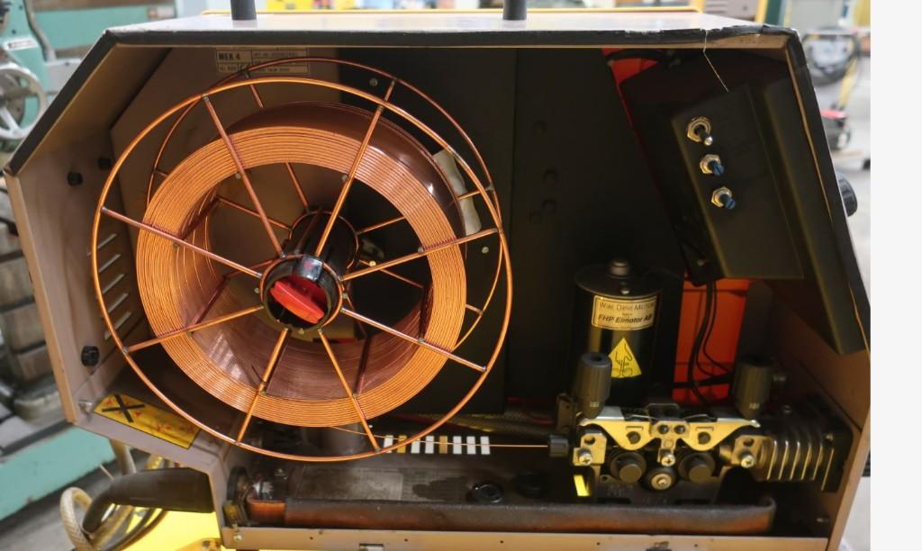 ESAB LAW 420W MIG/MAG lasapparaat – 400V, Enlèvement, Utilisé, 250 ampères, CO2