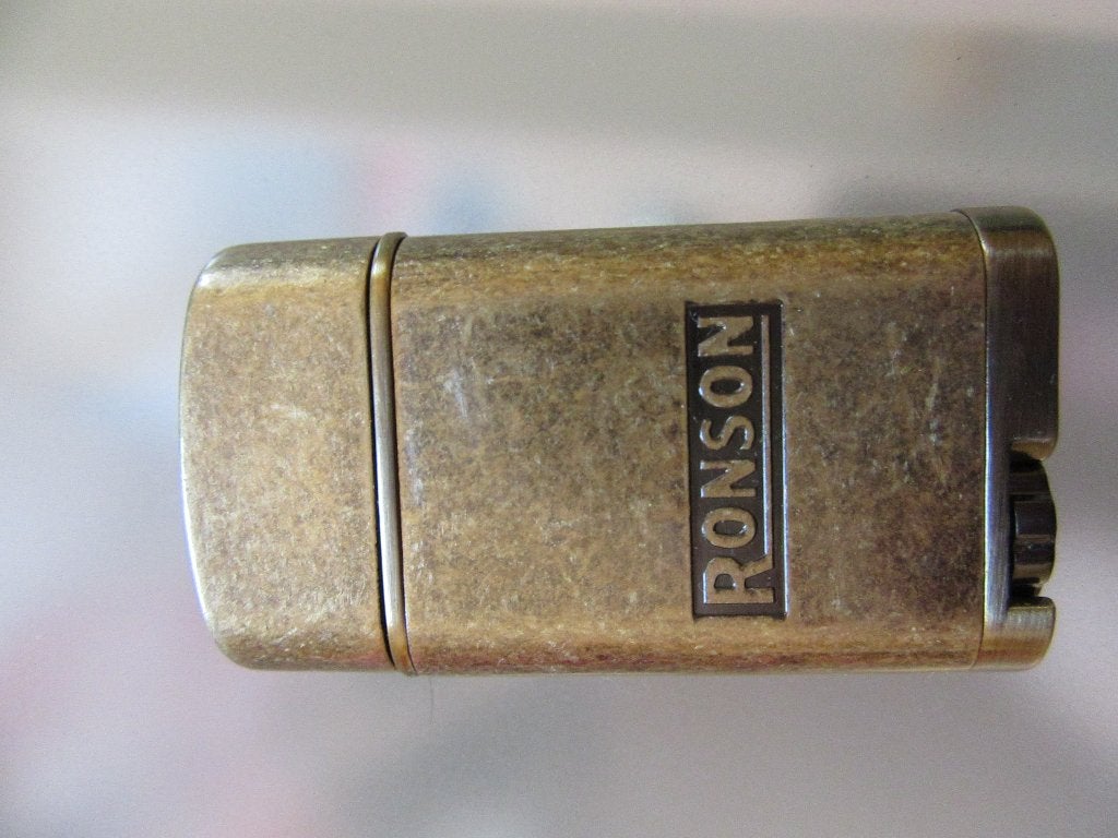 briquet de marque Ronson effet laiton, Collections, Enlèvement, Utilisé, Briquet