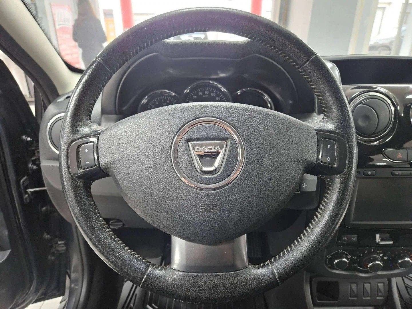 Dacia Duster 1.2 TCe 4x2 Prestige CAMERA Sensors Attache Rem, Autos, 1197 cm³, Argent ou Gris, Achat, Euro 6