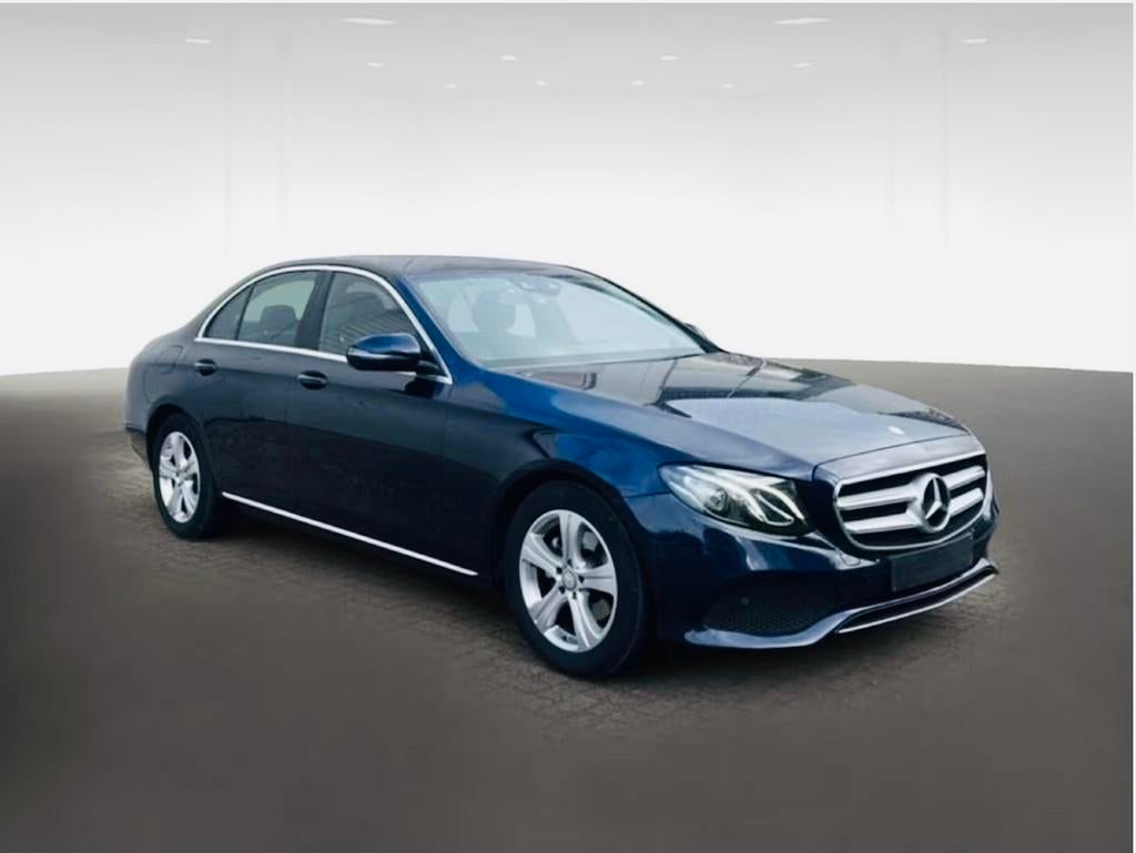 Mercedes-Benz E200 édition de lancement 146 000 km 9G tronic, Autos, Mercedes-Benz, Achat, https://public.car-pass.be/vhr/f73aefa0-5580-412b-a206-1fa6246498bb