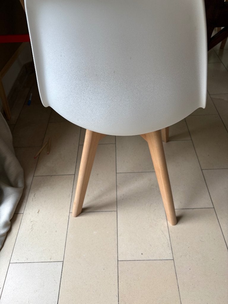 Lot 4 chaises scandinaves blanches – comme neuves, Comme neuf, Enlèvement, Scandinave, Quatre