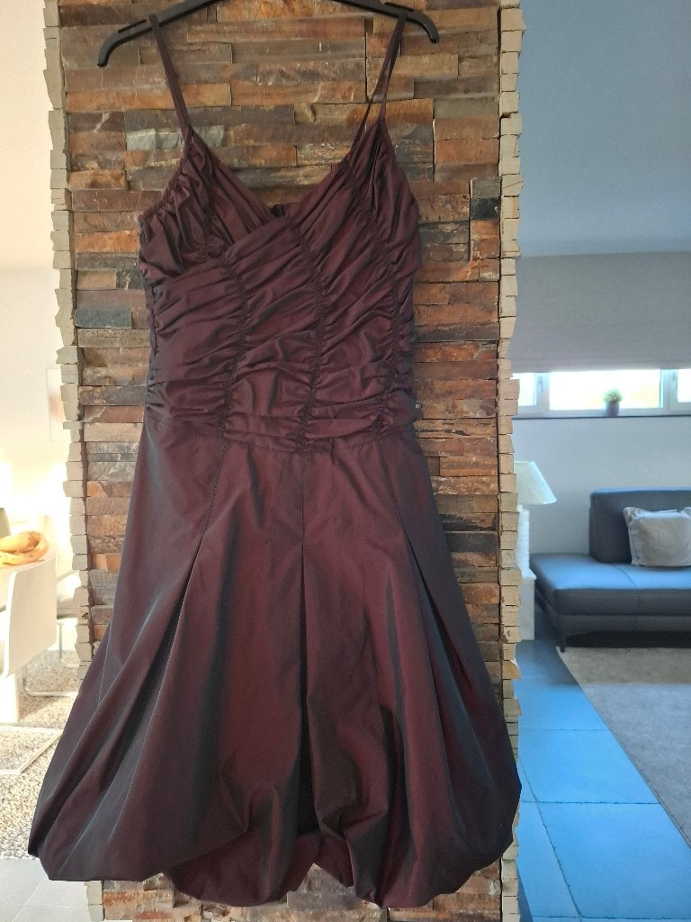 robe de bal bordeaux, Vêtements | Femmes, ANDERE, Taille 38/40 (M), Enlèvement ou Envoi, Comme neuf