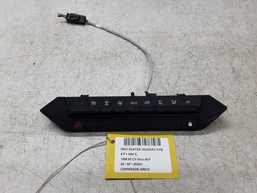 PANNEAU DE COMMANDE CLIMATISATION Duster (DJF) (283957979), Autos : Pièces & Accessoires, Dacia, Renault Deutschland AG, Utilisé