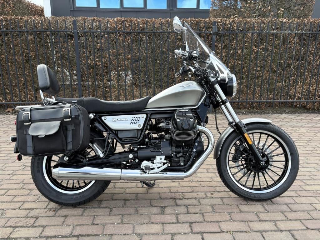 Moto Guzzi V9 Roamer, Motoren, Motoren | Moto Guzzi, 2 cilinders, Motorrijbewijs A, Traction Control, Meer dan 35 kW
