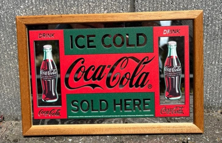 Spiegel Coca-Cola, Ophalen