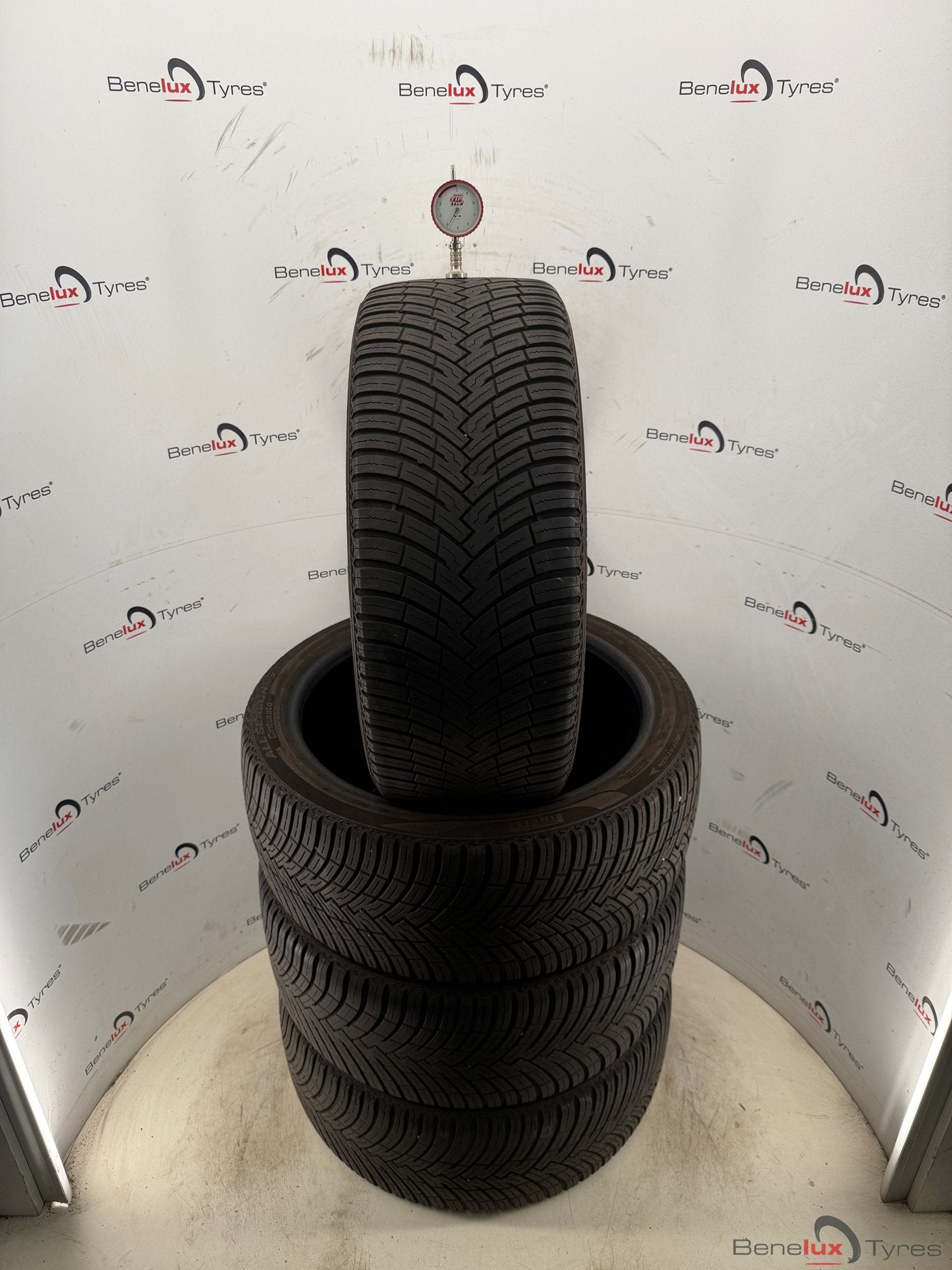 all-season 225/40R19 ms Pirelli 225/40 R19 225/40/19 2254019, 4 Saisons, Véhicule de tourisme, -, Pneu(s)