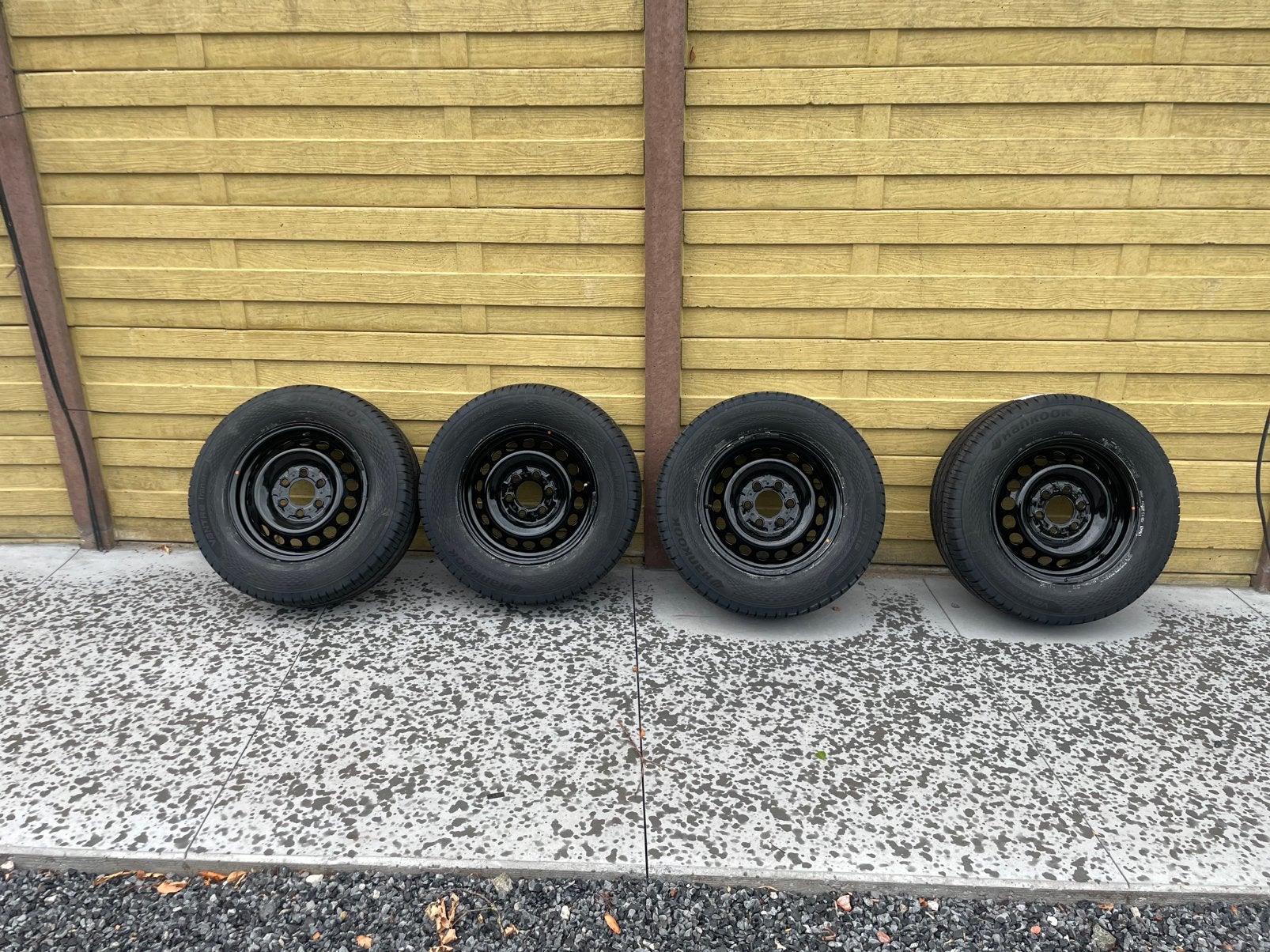 Nieuwe zwarte velgen  en banden voor mercedes sprinter, Auto-onderdelen, Banden en Velgen, Ophalen, Bestelwagen, 16 inch, Banden en Velgen