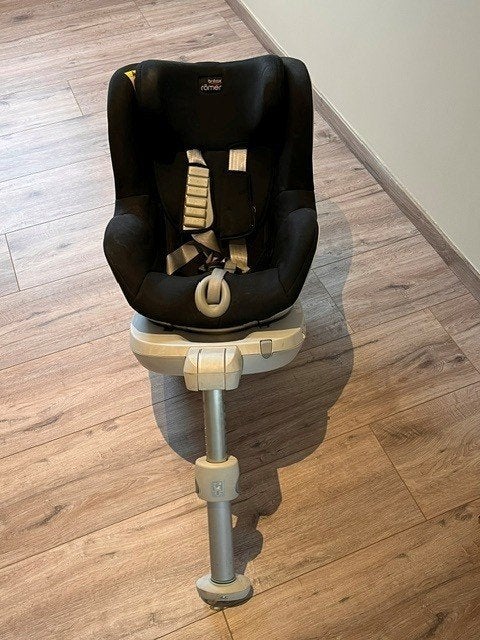 Britax Römer DUALFIX autostoel – Cosmos Black, Kinderen en Baby's, Autostoeltjes, Ophalen, Romer, Verstelbare rugleuning, Gebruikt