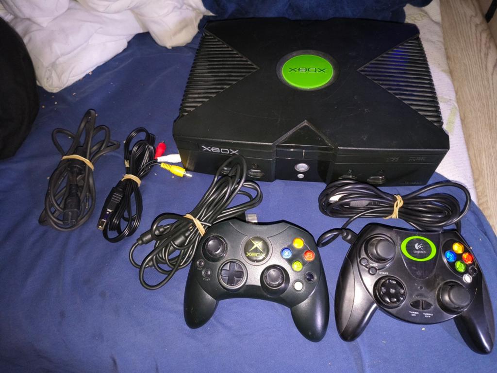 Xbox OG met 2 controllers+ alle kabels, Ophalen of Verzenden, Zo goed als nieuw, Met 2 controllers