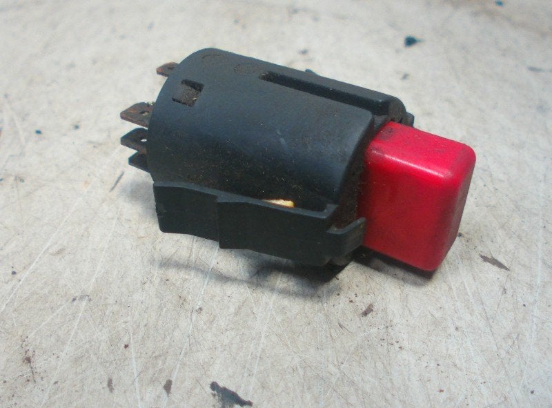 COMMUTATEUR DE FEUX DE DETRESSE Opel (90-069-102), Opel, Opel Automobile GmbH, Utilisé, Kontakt-opel@opel.com